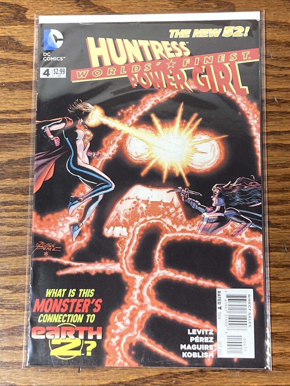 Worlds' Finest #4 Huntress Power Girl DC Comics 2012 New 52